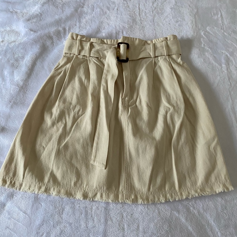 Tan Skirt!💛